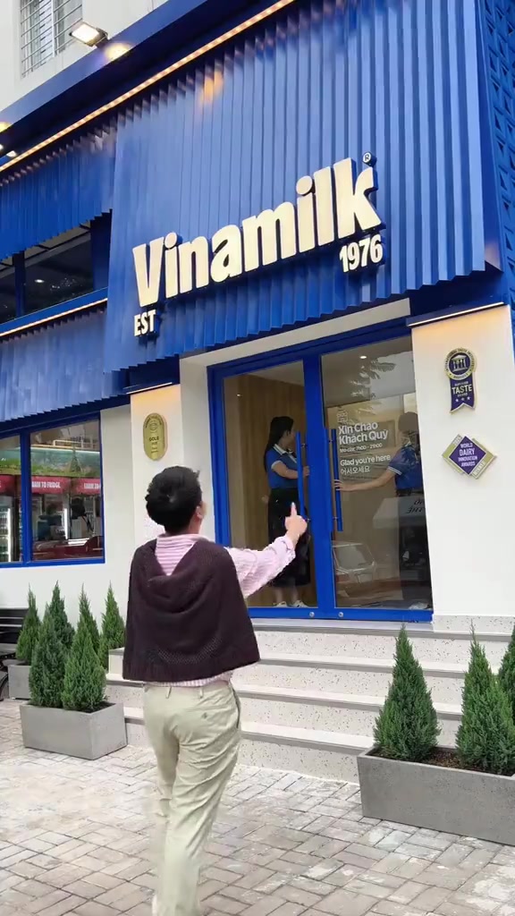 Vietnam Influencer Video